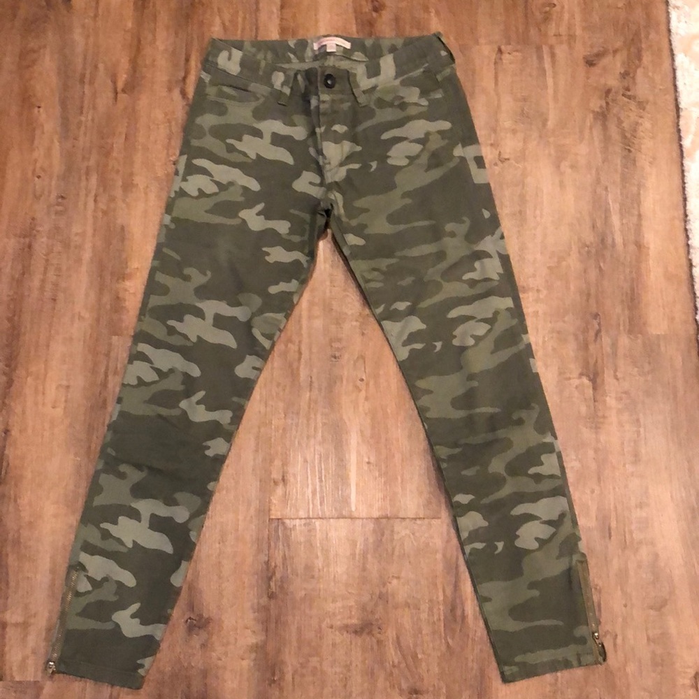 Banana Republic Heritage Camo Jeans Size 26